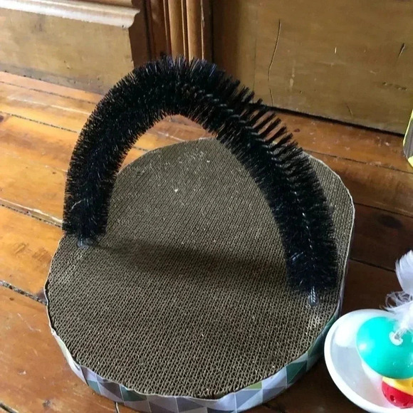 HOST PICK! Bundle of Cat Toys - Picture 5 of 9